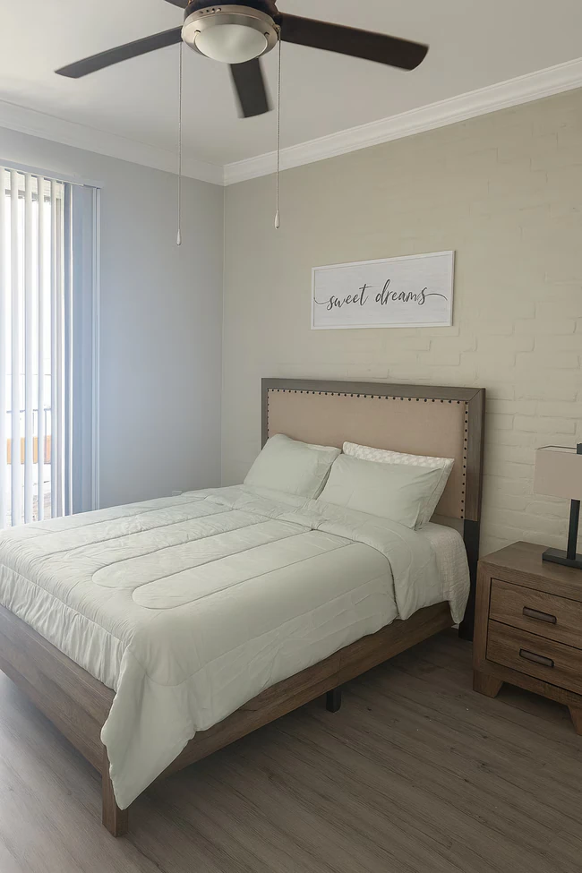 1 Bed 1 Bath Fully Furnished Luxury Renovated 101 floor plan